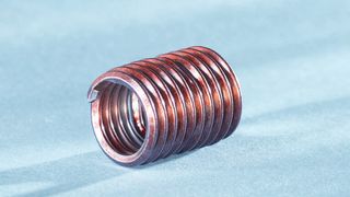 Helicoil Tangfree Screwlock – der Drahtgewindeeinsatz ohne Zapfen mit schraubenklemmendem Bereich. (Bild: Böllhoff)