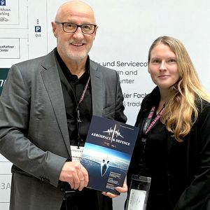 Les personnes à l'origine du congrès : Gerd Kielburger (Director International Business) et Maria Beyer-Fistrich (rédactrice en chef Aerospace & Defence).(Source :  Veronika Maucher)
