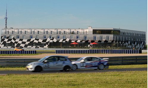 Das Finale der Workshop-Reihe findet in der Motorsport Arena in Oschersleben statt. (Archiv: Vogel Business Media)