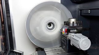 Die Felgenaufbereitung kann ein lukratives Geschäftsfeld sein. Die nötigen Investitionen sind allerdings erheblich. (Bild: Rosenow – »kfz-betrieb«)