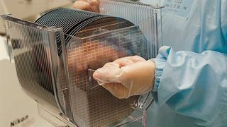 Sogenannte Wafer in einer Transportbox. (Bild: TSMC )