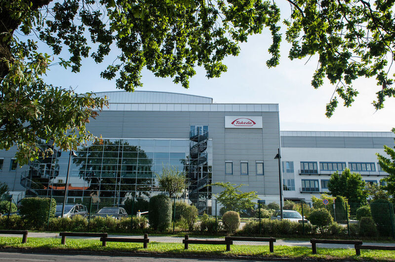 Der Produktionsstandort in Oranienburg wächst. Takeda investiert bis zu 100 Millionen Euro in die Erweiterung der Produktionskapazitäten. In den kommenden Monaten sollen bis zu 180 neue Arbeitsplätze entstehen.  (Takeda)