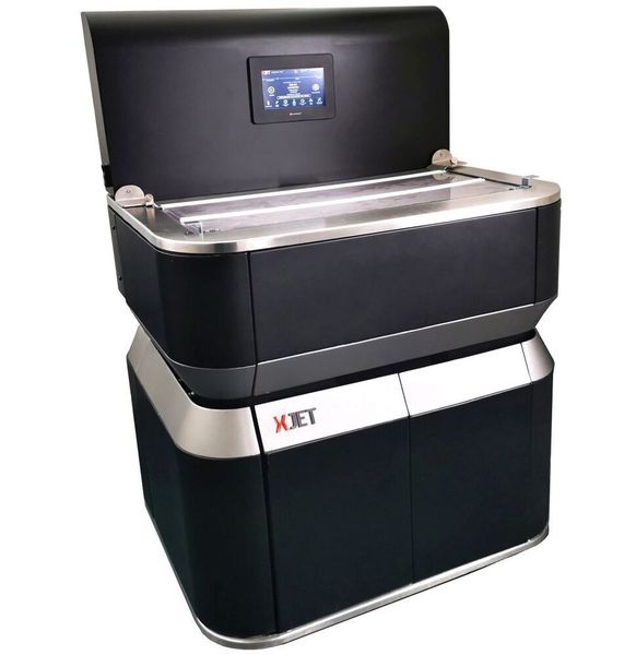 Die SMART(Support Material Automatic Removal Technology)-Station von Xjet automatisiert die Entfernung des löslichen Trägermaterials der Nano-Particle-Jetting-Technologie.  (Xjet)
