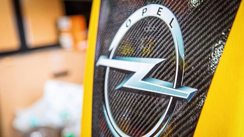 Bei Opel droht neuer Streit: Zu wenige Mitarbeiter interessieren sich für ein freiwilliges Ausscheiden.(Bild:  Opel)