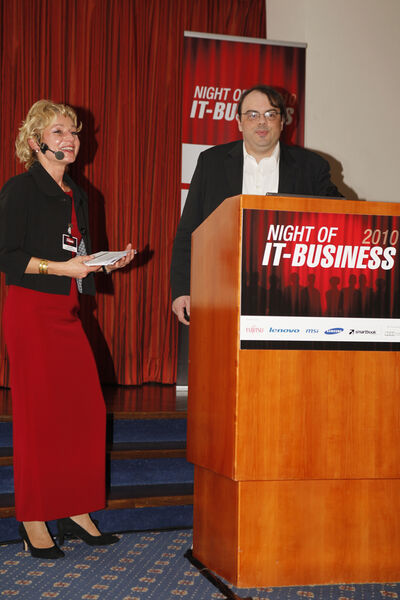 Regina Böckle und Harry Jacob von IT-BUSINESS präsentierten die Ergebnisse der Distributions-Studie. (Archiv: Vogel Business Media)