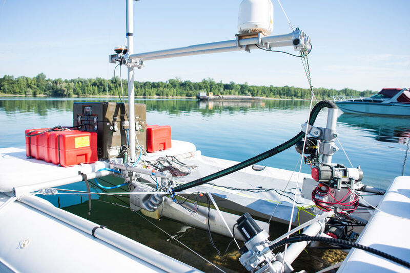 Im Wettbewerb sollen später fünf Unterwasserfahrzeuge gleichzeitig bis zu 16 Stunden unter Wasser bleiben und dabei ein Gebiet von mindestens 150 km² kartographieren sowie hochauflösende Bilder anfertigen. (Fraunhofer IOSB)