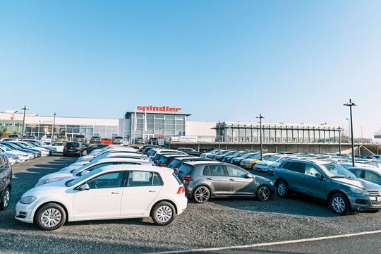 „Schlafendes in fahrendes Kapital umwandeln“: Das fränkische Autohaus Spindler ermöglicht Kunden, Fahrzeuge aus seinem Gebrauchtwagenbestand flexibel zu abonnieren.(Bild:  Spindler-Gruppe)