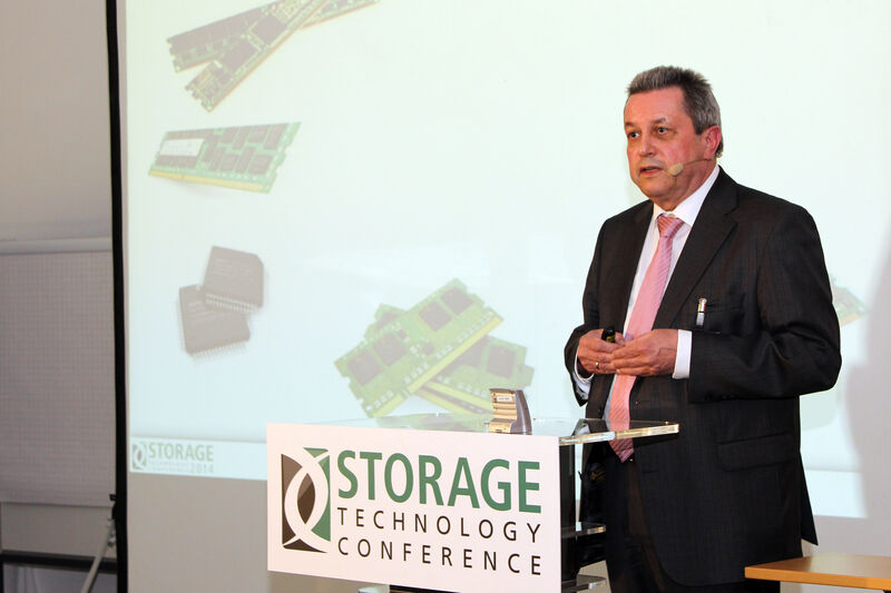 Eines der Highlights der »STORAGE Technology Conference 2014«: die Keynote von Kurt Gerecke über neue Halbleiterspeichertechnologien. (Vogel IT-Akademie)