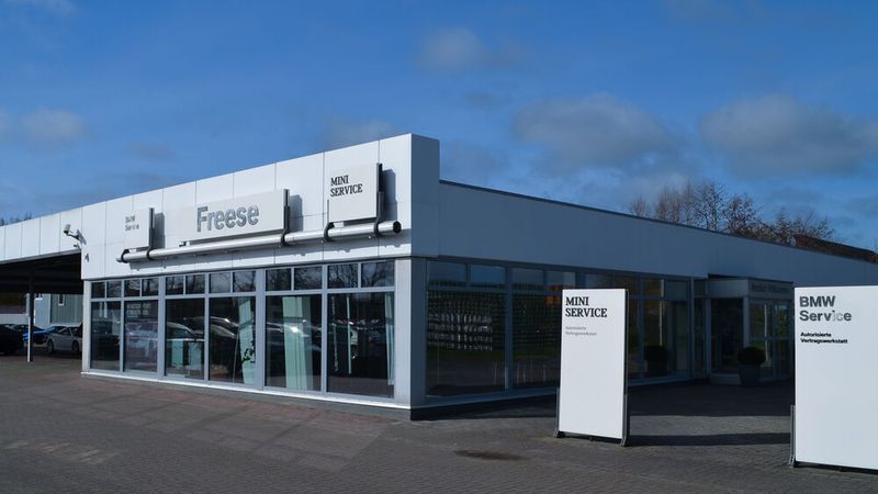 Das Autohaus Stoffers in Jever gehört jetzt zur Freese-Gruppe.(Bild:  Freese-Gruppe)