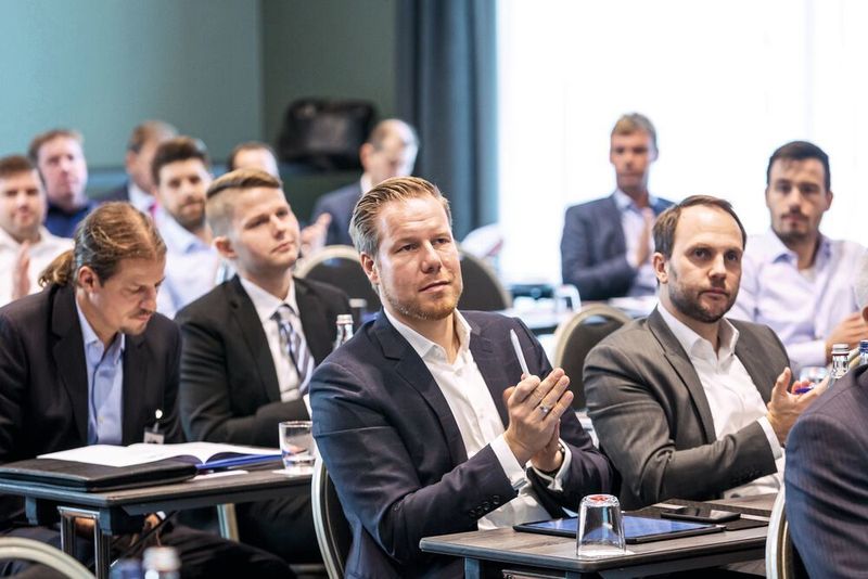 Rund 90 Teilnehmer nahmen am Smart Factory Day 2018 teil. Der dritte Smart Factory Day findet im zweiten Halbjahr 2019 in Regensburg in der Continental-Arena statt. (Stefan Bausewein)