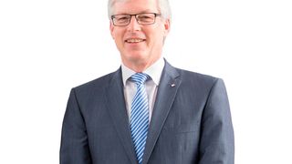 Manfred Stern wurde nach erfolgreichen 13 Jahren bei Yaskawa offiziell in den Ruhestand verabschiedet. (Yaskawa)