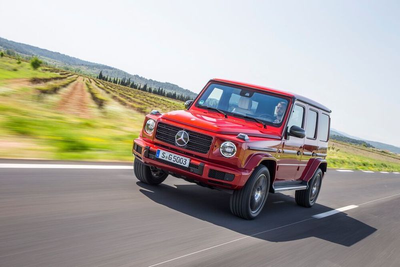 Die konzeptbedingte Hochbeinigkeit und das charakteristische Schaukeln bei Lastwechseln sind weiterhin Teil des typischen G-Gefühls. (Mercedes-Benz)