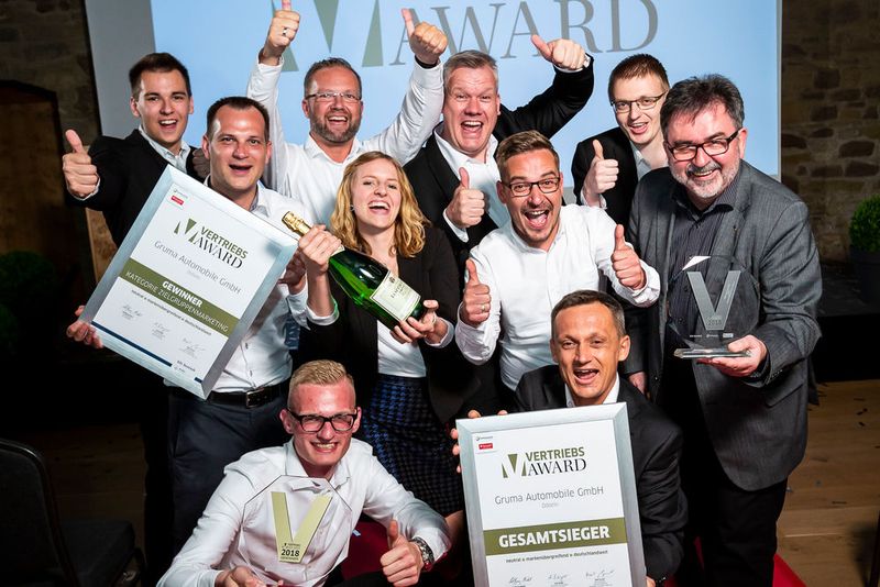 Das Team von Gruma Automobile in Döbeln gewann in der Kategorie Zielgruppenmarketing und holte sich zugleich den Gesamtsieg. (Bild: Stefan Bausewein)
