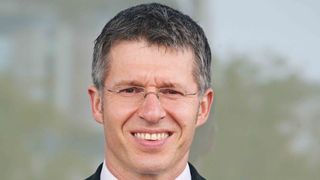 Der Hauptgeschäftsführer des Bitkom, Dr. Bernhard Rohleder, fordert einen Leistungskatalog der Krankenkassen für telemedizinische Verfahren (Bild: Bitkom)