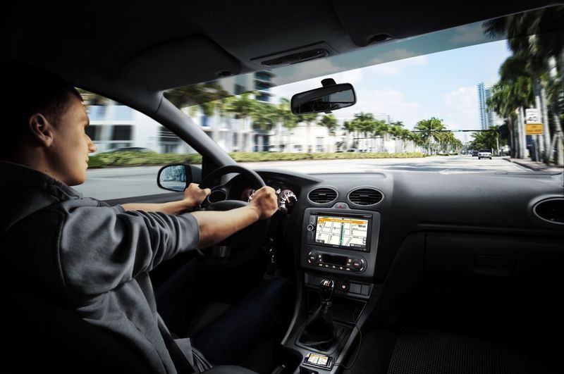 Die Mirror-Link-Technologie soll die nahtlose Integration von Smartphones in das Auto-Entertainment-System ermöglichen. (Archiv: Vogel Business Media)