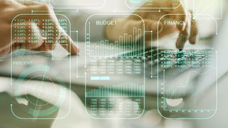 Durch eine Migration in die Cloud können Unternehmen maßgeblich dazu beitragen, dass ihre kritischen Geschäftsdaten geschützt werden, und nebenbei noch Kosten einsparen. (Bild: ©Pixels Hunter - stock.adobe.com)