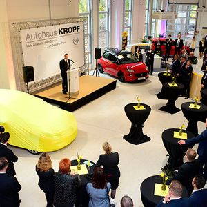 Für die Opel-Palette sind 450 Quadratmeter reserviert.(Foto:  Kropf)