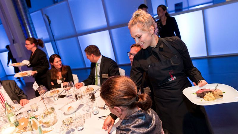 Impressionen der Gala „Vernetzte Welten“ zum 125. Geburtstag des Fachmedienhauses Vogel Business Media. (Stefan Bausewein)