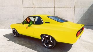 2021 stellte Opel das Showcar Manta GSe, einen Elektro-MOD vor. Als Basis für den Umbau diente ein Manta A. (Bild: Opel GmbH)