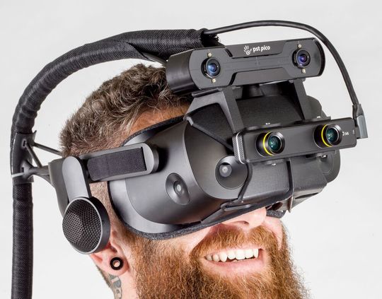 Der neue Welducation Simulator von Fronius hebe die virtuelle Ausbildung auf ein neues Level. Das klappt per realitätsnaher Darstellung via Augmented Reality (AR), echten Schweißbrennern und einem guten Mix aus Theorie, Praxis und Wissensüberprüfung. (Bild:  Fronius)