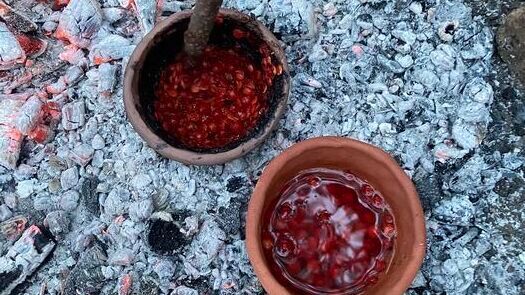 Experimental cooking with modern replica pottery vessels to recreate prehistoric recipes.(Source:  Lara González Carretero)