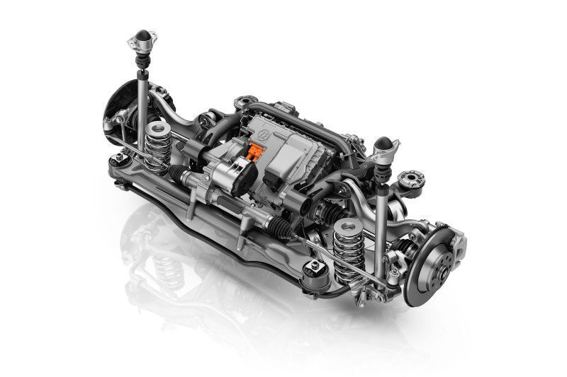 mSTARS, null Emissionen: Für den dynamischen Vortrieb des „Vision Zero Vehicle“ sorgt ein elektrisches Achsantriebssystem mit 150 kW Leistung. Die Antriebseinheit sitzt platzsparend in einem innovaComtiven ZF-Hinterachs-Baukastensystem namens mSTARS (modular Semi-Trailing Arm Rear Suspension).  (ZF Friedrichshafen AG)