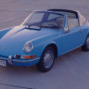 Der erste Porsche 911 Targa wurde 1965 als sogenanntes „Sicherheitscabriolet“ vorgestellt. (Porsche)
