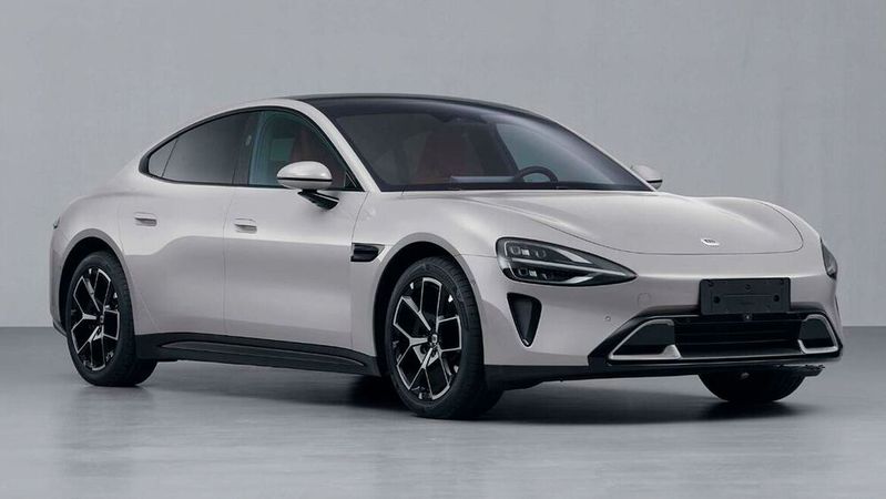 So soll das erste Auto des Smartphone-Herstellers Xiaomi aussehen. Der Modellname lautet SU7.(Bild:  Ministerium für Infrastruktur und Informationstechnologie China)