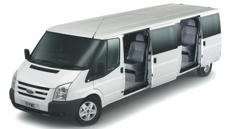 Der Stretch-Transit brachte es auf 7,40 Meter Länge. (Bild: Ford)