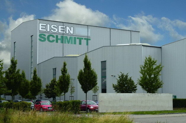 Die Firmenzentrale von Eisen Schmitt in Karlsruhe (Bild: Kasto)