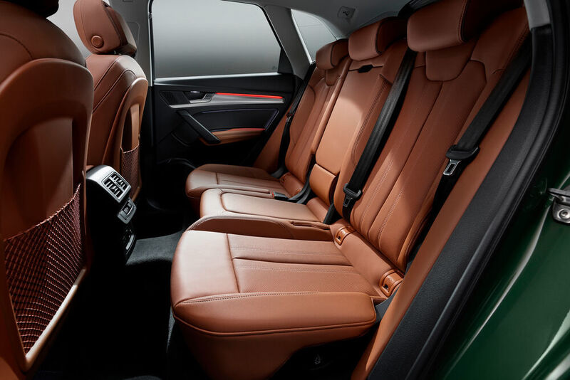 Auch hinten soll eine Fahrt im Q5 komfortabel sein. (Audi)