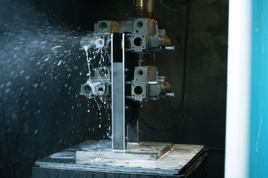 adp-0162-header (Benseler Holding GmbH + Co. KG)