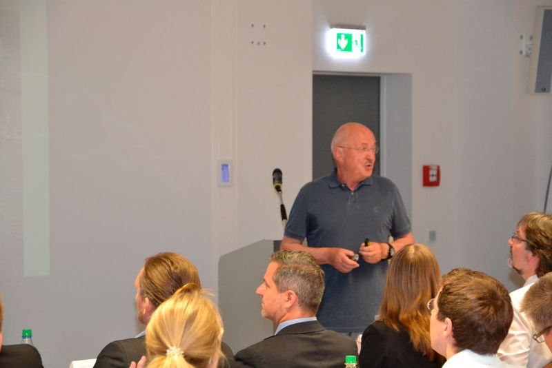 Der ausgewiesene Chromatographie-Experte Prof. Dr. Thomas Welsch zeigte in seiner Keynote, dass auch ein wissenschaftliches Thema mit viel Enthusiasmus präsentiert werden kann. (Ottleben/LABORPRAXIS)