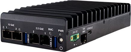 Hochleistung im Westentaschenformat: Ein „SNUC EE-2000“-Cluster nutzt aktuelle Prozessorarchitektur, um die Rechen-Power eines traditionellen Server-Racks auf minimaler Grundfläche zu bündeln. Das kann sich ideal für hybride Cloud-Szenarien im Mittelstand erweisen.(Bild:  Stormagic)