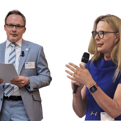 GKV-Hauptgeschäftsführer Dr. Oliver Möllenstädt (l.) und GKV-Präsidentin Dr. Helen Fürst geben im Juli ihre Ämter ab.  (Bild: PlastXnow/GKV)