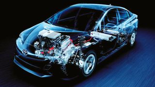 Ein Blick ins Innere des Hybridautos Toyota Prius: Toyota gibt nnun 24.000 Patente aus 20 Jahren Hybrid-Entwicklung frei.  (Toyota)