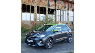 Der Kia Stonic kostet mindestens 15.790 Euro. (Kia)
