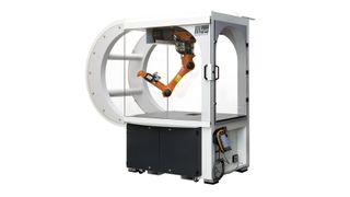 Der Grundrahmen der Roboterzelle aus einem zementgebundenem Mineralguss dämpft Schwingungen, so dass die Maschine leiser und präziser arbeitet. (Bild: Durcrete/Karin Volz)