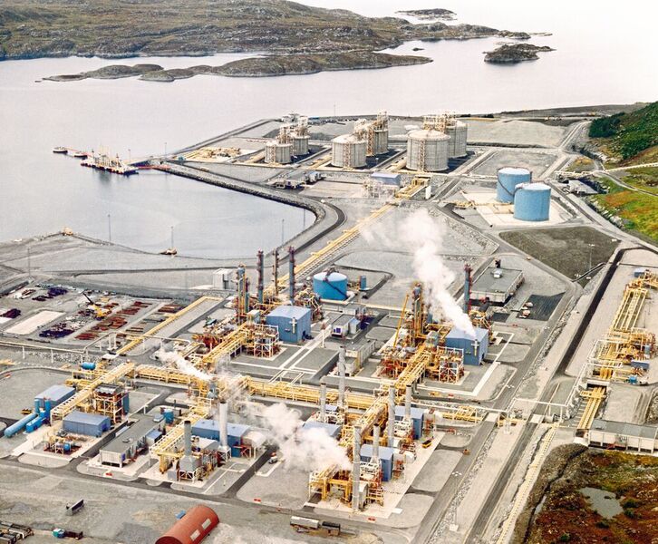 1982: Im norwegischen Kårstø errichtet Linde für Statoil das größte Erdgasterminal (Linde)