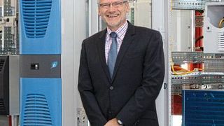 Mr. Schaltschrank: Ralf Schneider ist seit den ersten Cooling-Days als Referent dabei. In diesem Jahr spricht der RITTAL-Experte über die Nachhaltigkeit eines effizienten Wärmemanagements.  (Rittal)