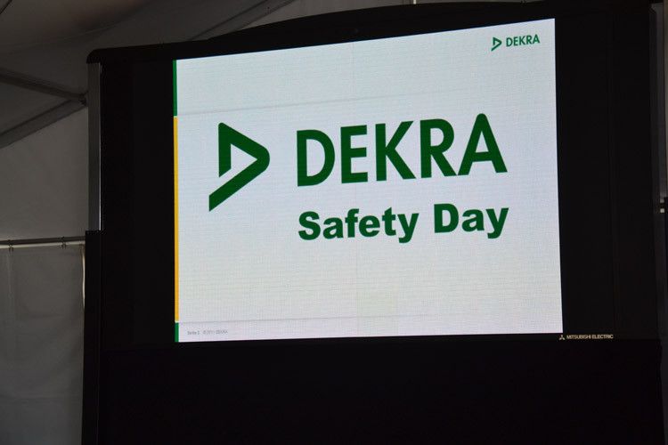 ...Dekra-Safety-Day ins Technologie-Center in Klettwitz geladen. (Foto: Michel)
