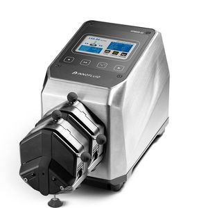 El modelo HPM600-SS destaca, entre otras cosas, por su robusta carcasa de acero inoxidable (IP66), su diseño conforme a las normas GMP y su pantalla táctil de 4,3" con visualización en tiempo real. (Imagen:Drifton)