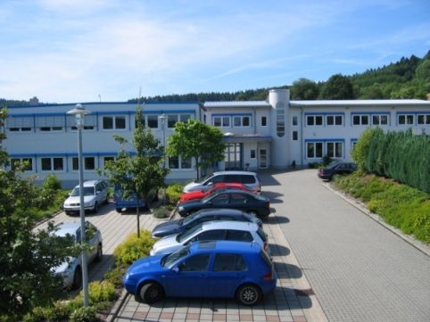 firmengebaeude.jpg ()