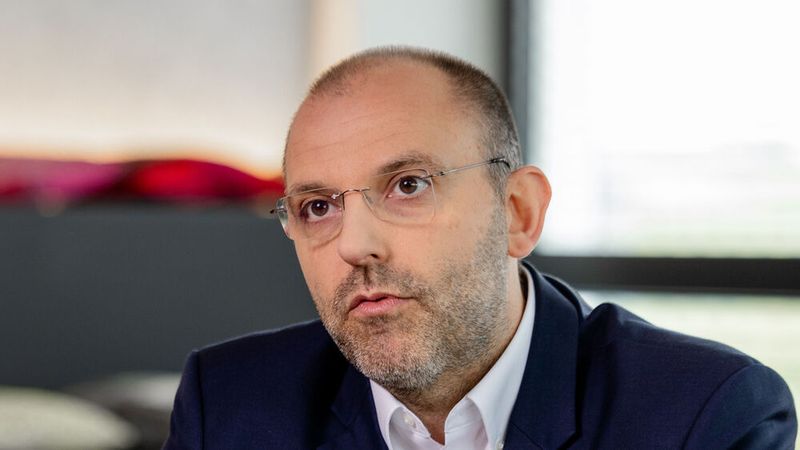 Peter Fintl, Vice President Technology & Innovation bei Capgemini Engineering.(Bild:  Alex Schelbert / wildcard.de)