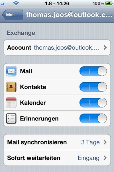 Um iPhones an Outlook.com anzubinden, fügen Anwender über Einstellungen\Mail, Kontakte, Kalender einfach ein neues Konto hinzu und geben Sie E-Mail-Adresse und das Kennwort des Kontos an. Die Serverdaten findet das iPhone automatisch. Als Vorlagen lassen sich Exchange oder Hotmail verwenden, die Synchronisierung findet über Exchange ActiveSync statt. (Archiv: Vogel Business Media)