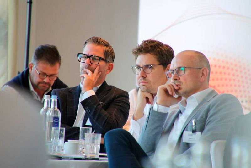 Die Teilnehmenden verfolgten gespannt ihre Keynote, in der sie die Notwendigkeit eines europäischen Zusammenhalts…  (Bild: Vogel IT-Akademie)