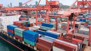 Wie das Ifo-Institut aus München mitteilt, steigt der deutsche Export wieder an. Es gibt Branchen, die profitieren, andere warten noch auf Verbesserungen. Hier mehr dazu. (Bild: D. Krillers)