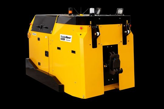 Das ist der neue PS7000+ von Mastermover. Es handelt sich nach Aussage des Herstellers um das weltweit leistungsstärkste, ferngesteuerte Elektroschleppersystem. Denn es kann Lasten bis 70 Tonnen bewegen, was ein Mitarbeiter alleine erledigen kann. Hier mehr dazu ...(Bild:  Mastermover)