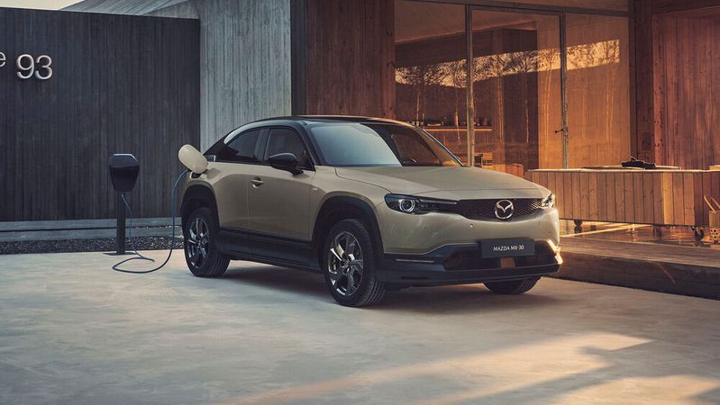 E-Autofahrer erhalten Geld aus der THG-Quotenregelung.(Bild:  Mazda)