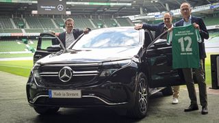 Die Mercedes-Benz-Niederlassung Bremen ist Sponsoringpartner des Fußballvereins Werder Bremen. (Bild: Werder Bremen)